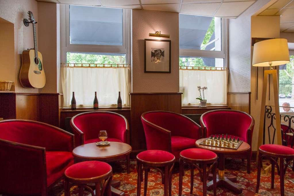 Brit Hotel Le Lion D'Or Chinon Udogodnienia zdjęcie