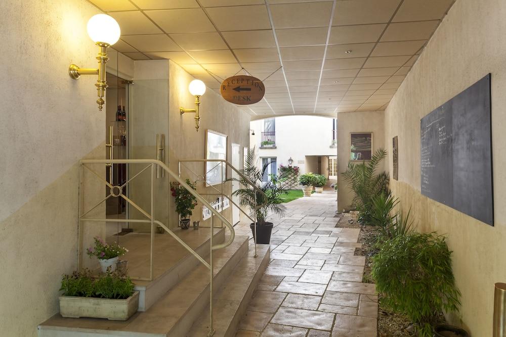 Brit Hotel Le Lion D'Or Chinon Zewnętrze zdjęcie
