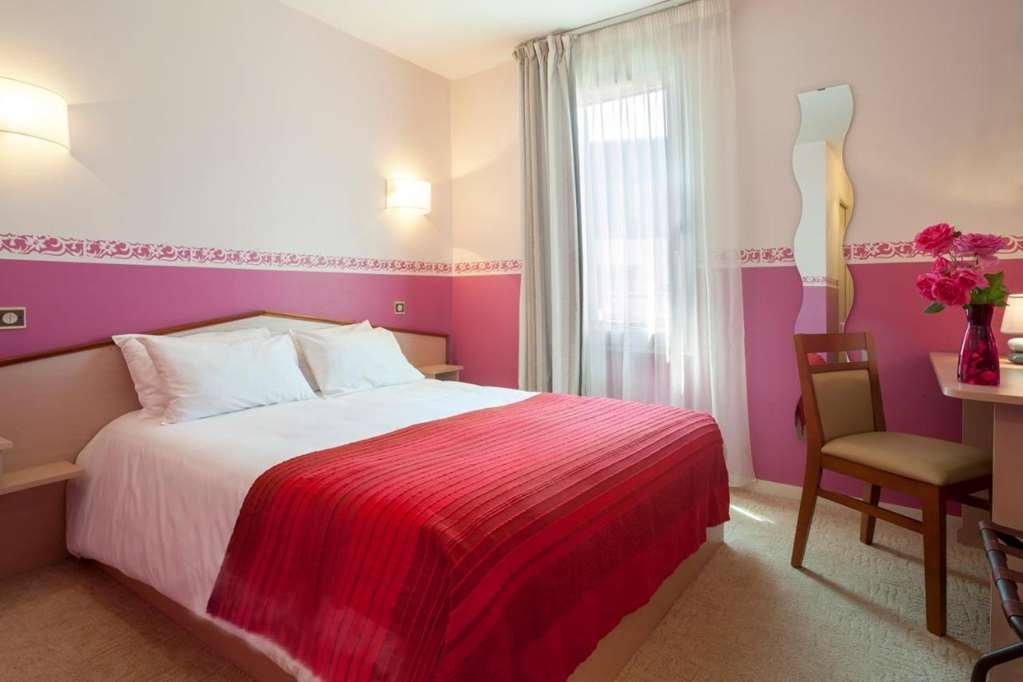 Brit Hotel Le Lion D'Or Chinon Pokój zdjęcie