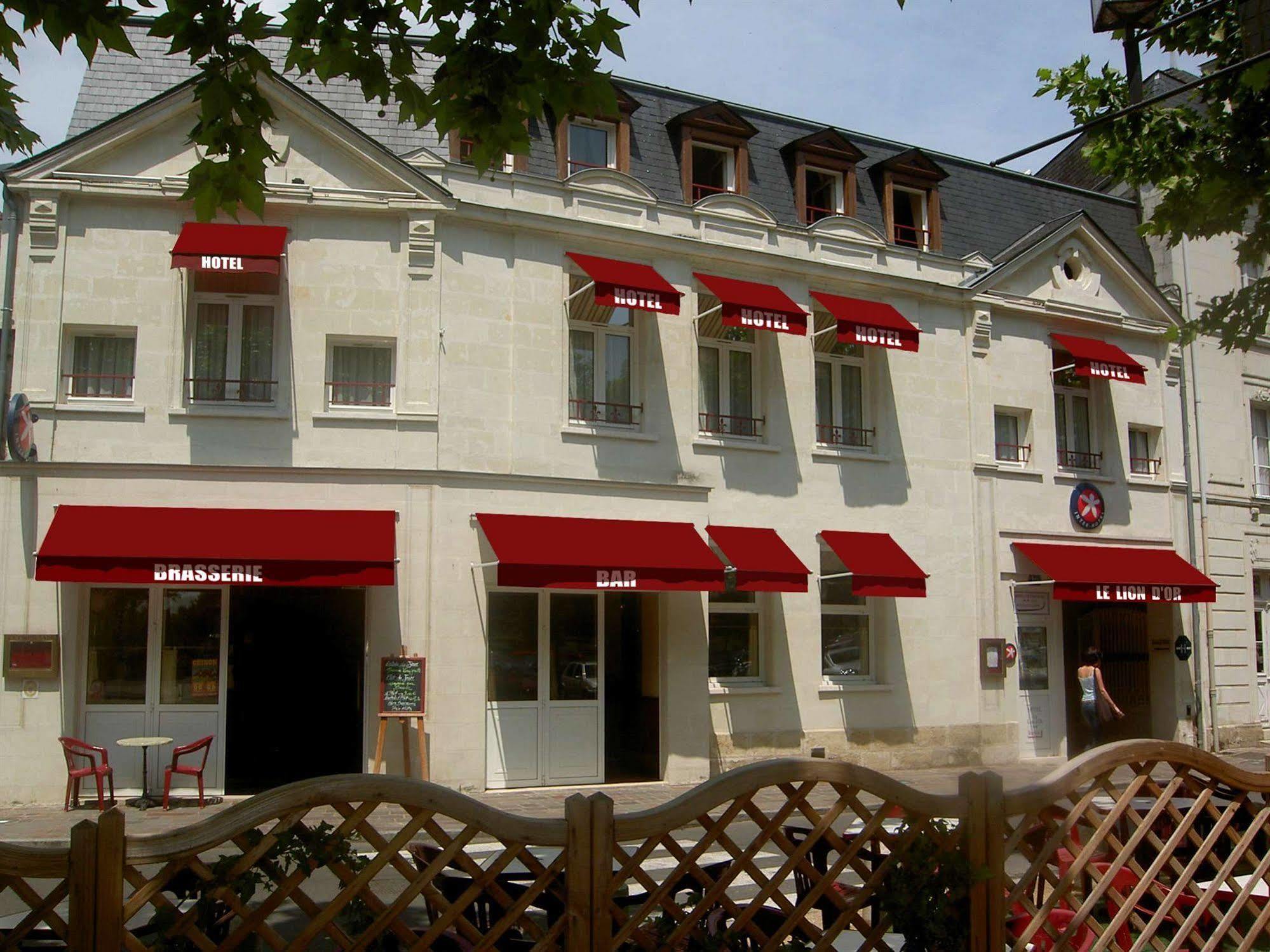 Brit Hotel Le Lion D'Or Chinon Zewnętrze zdjęcie