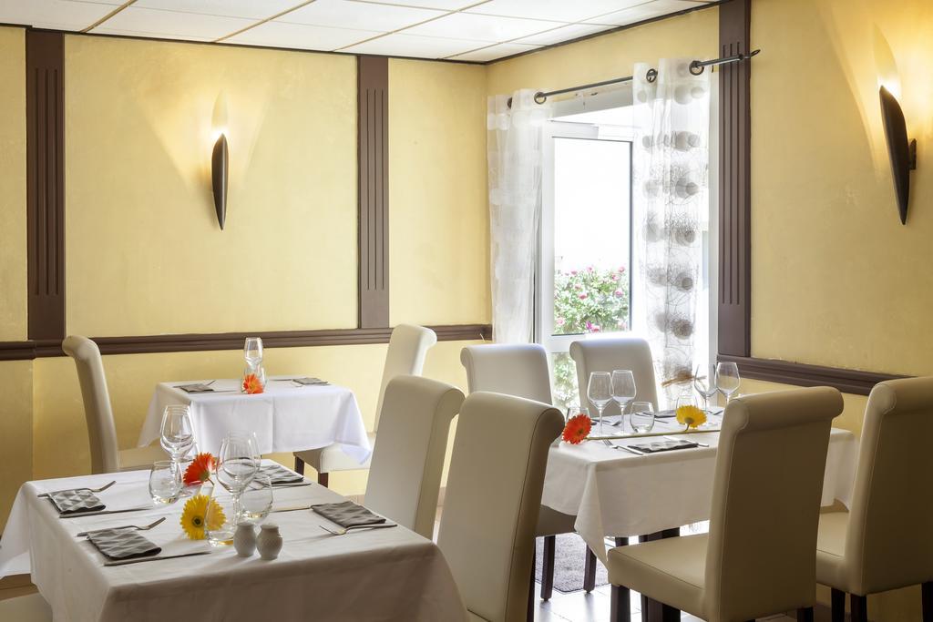 Brit Hotel Le Lion D'Or Chinon Zewnętrze zdjęcie